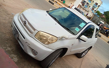 Toyota Grand 5 Doors